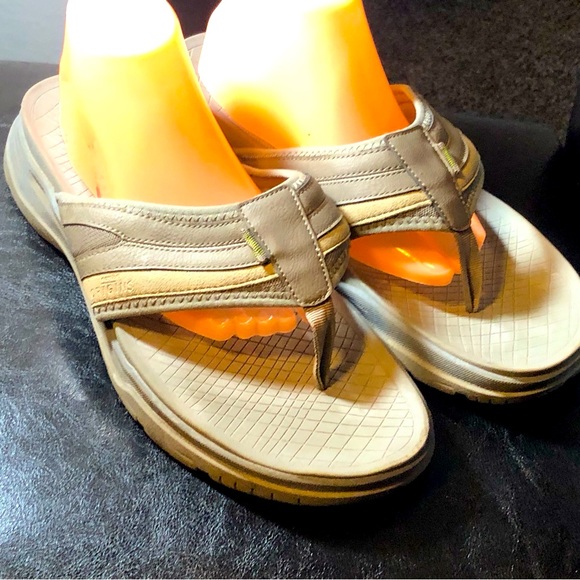 Earth Origins Shoes Earth Origins Mens Boyd Brown Sport Flip Flop